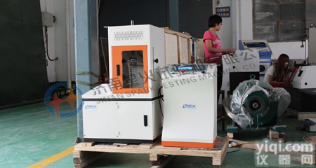 <em>金属软管</em>疲劳寿命检测设备批发优惠订购中，金属<em>穿线</em>软管压缩疲劳测试机西语...