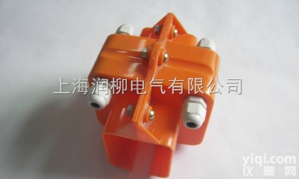 导管型安全<em>滑触线</em><em>供电器</em>