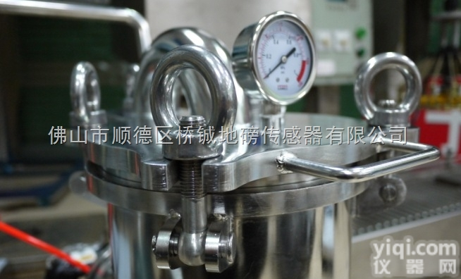 顺德<em>油漆</em>过滤机_<em>涂料</em>过滤机_<em>油漆</em>灌装机