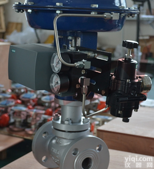 <em>保位阀</em>双座<em>气动</em>调节阀