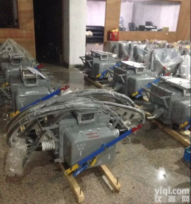 FZW28-12F/630-<em>20</em>  <em>生产厂家</em>直供FZW28-12F/630-<em>20</em>户外高压负荷真空断路器