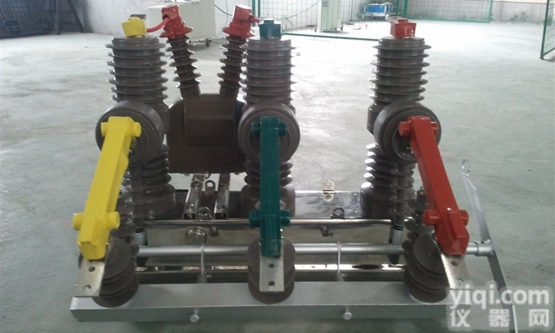 厂家供应福建~~户外<em>高压</em><em>真空</em><em>断路器</em> ZW32-12<em>真空</em>开关