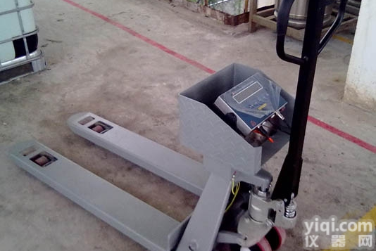 SCS  <em>液压叉车</em><em>磅秤</em>-1-3吨手动<em>液压叉车</em><em>电子地磅</em>秤