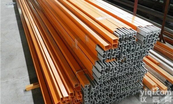 HXPnR-H型铝<em>滑线</em><em>单极</em><em>滑触线</em>优质<em>滑触线</em>