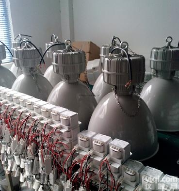 <em>NGC9810</em>  <em>NGC9810</em>高<em>顶灯</em>，<em>NGC9810</em>-J250防水防尘防震高<em>顶灯</em>，挂链...