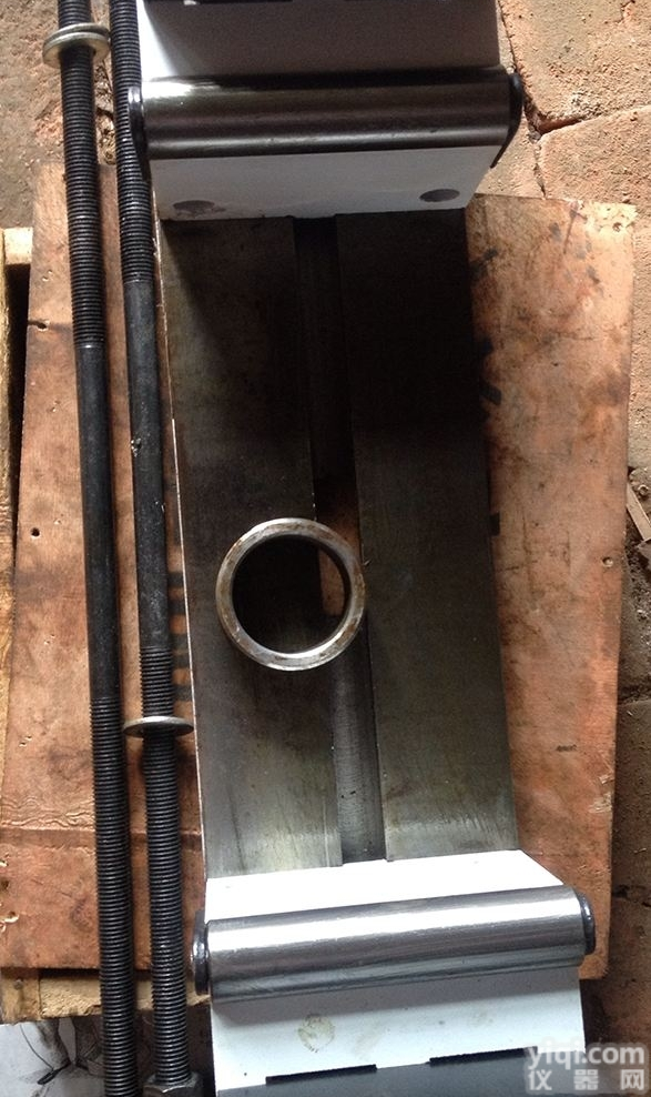 供应各厂家<em>试验机</em>拉伸夹具、<em>钳口</em>块、夹板等李15373176973