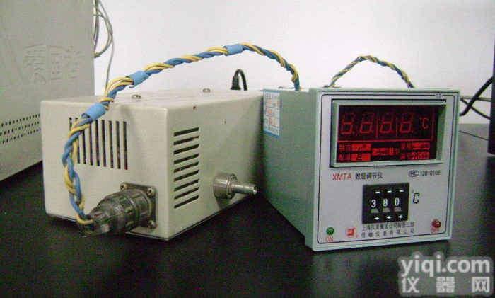 <em>甲烷转化炉</em>