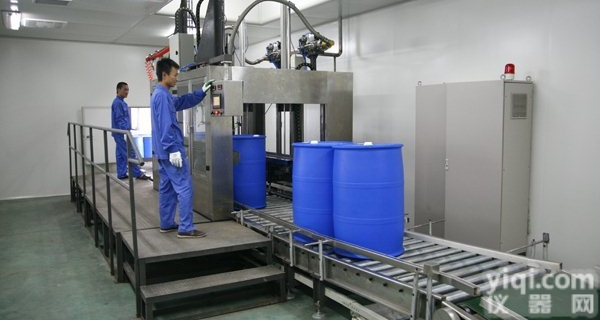 YLJ-A  <em>双头</em>自动大包装<em>灌装机</em>