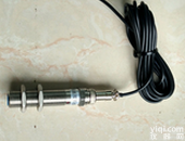 <em>SZCB-01型磁阻式传感器</em>