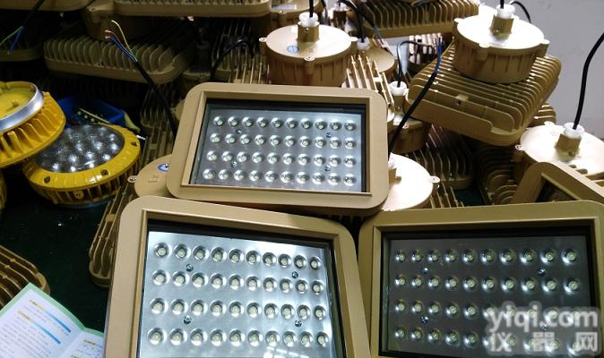 HBND-B801  50W<em>加气站</em>防爆路灯 <em>加气站</em>防爆照明灯60W价格 LNG<em>加气站</em>led防...