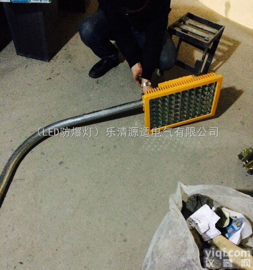 BAM52-J250W<em>单臂</em><em>防爆</em>马<em>路灯</em>/6米<em>路灯</em>杆