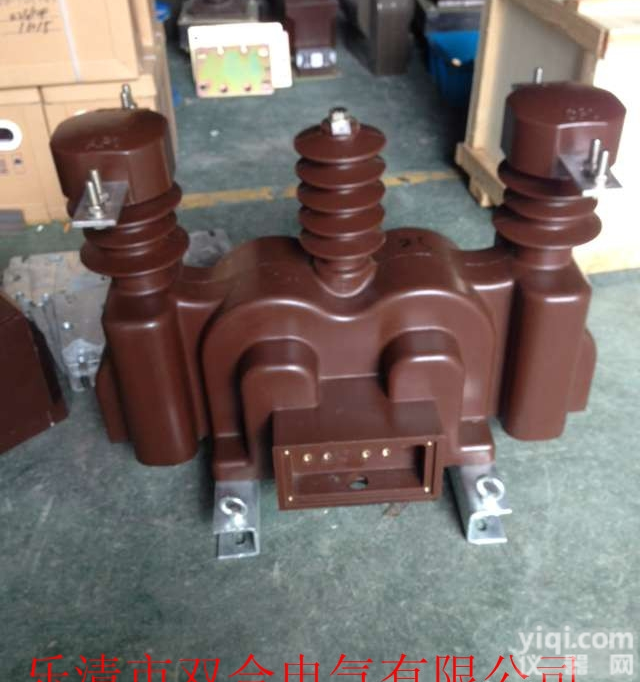 10KV<em>干式</em><em>计量箱</em> 三相三线整体浇注式<em>计量箱</em>