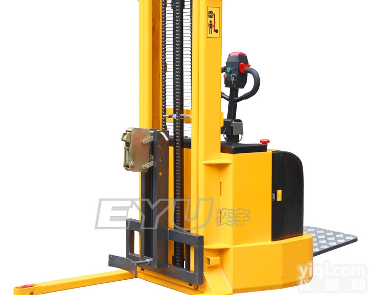<em>鹰嘴</em>式<em>油桶</em>堆高车