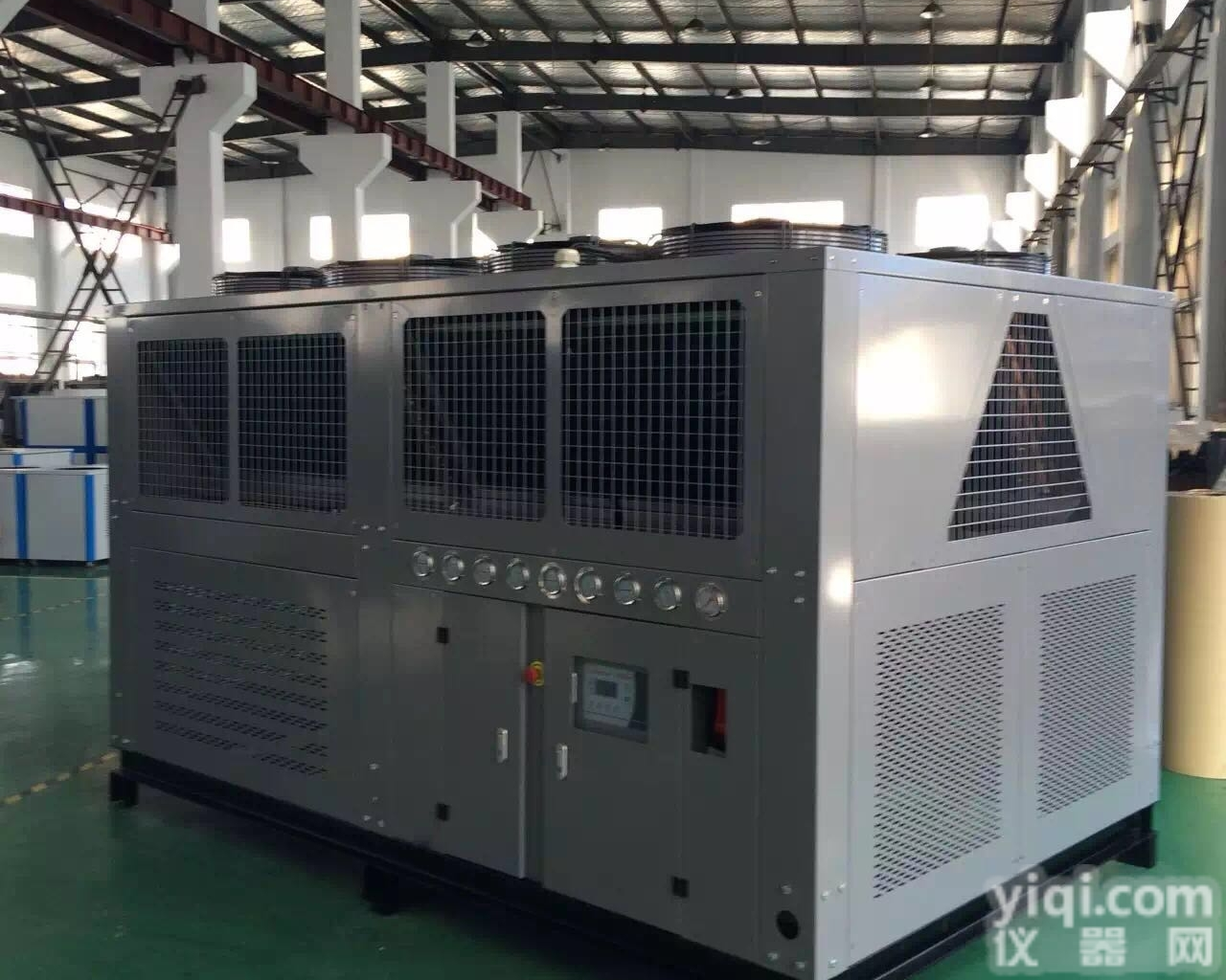 大型<em>冷水机</em>，<em>工业</em><em>冷冻机</em>，螺杆式<em>冷水机</em>组