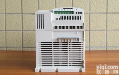 <em>ACS355</em>-03E-01A9-4  abb<em>系列</em><em>ACS355</em>-03E-01A9-4