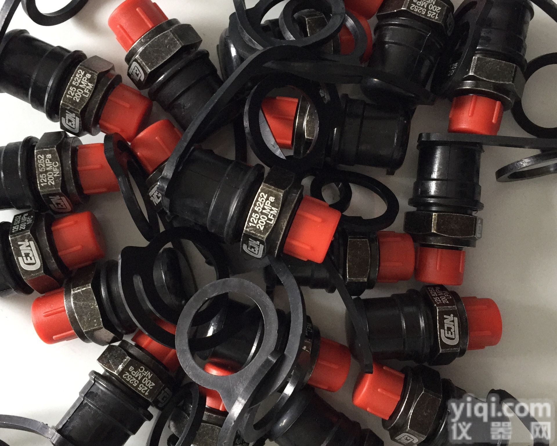 10 965 6556  <em>特价销售</em>CEJN快速<em>接头</em> 10 965 6556