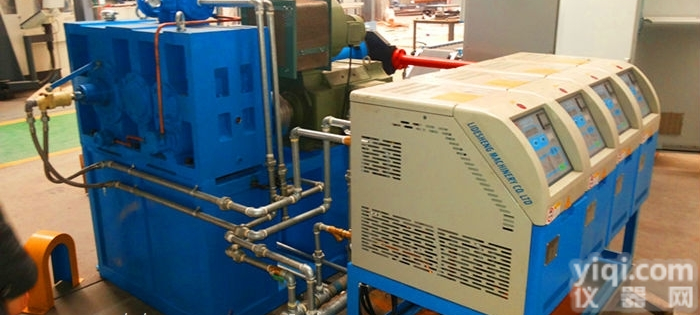 <em>挤出机</em><em>模温机</em>