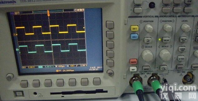 TDS3012  <em>回收</em><em>泰克</em><em>示波器</em> <em>泰克</em>TDS3012数字<em>示波器</em>