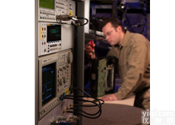 <em>福禄克</em>8845六位半<em>精密</em>数字多用表