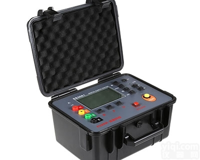 <em>ES3001  四线接地电阻测试仪（多功能型）</em>