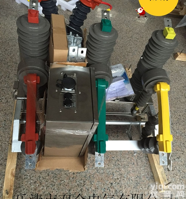 ZW32-12F型户外高压<em>分界</em>（看门狗）<em>真空</em>断路器