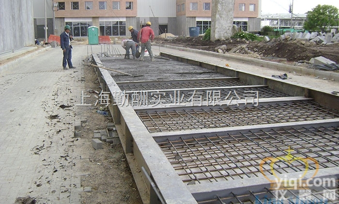 <em>耐磨</em>防<em>腐蚀性</em>车辆衡