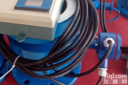 分体式DN32电磁<em>流量计</em>、制药<em>高纯水</em><em>流量计</em>