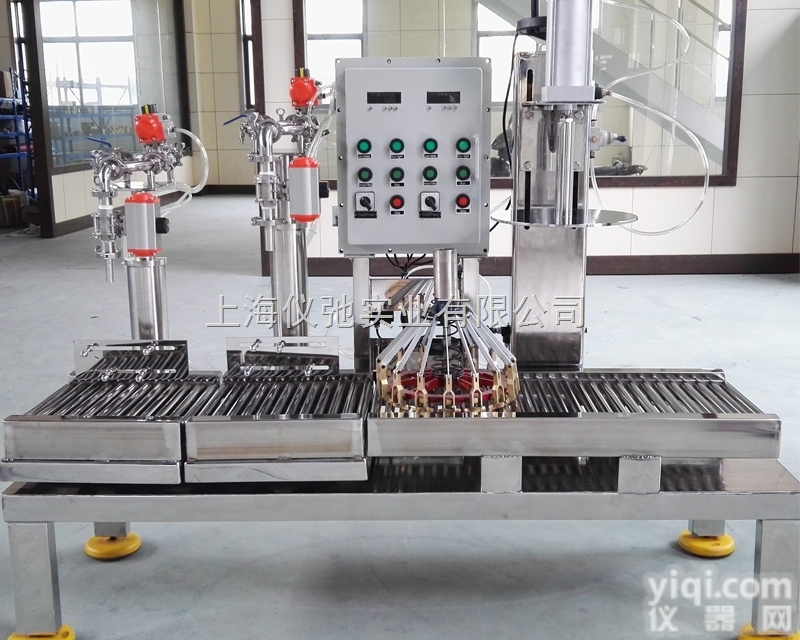 <em>双头</em>半自动<em>洗涤</em>剂灌装机