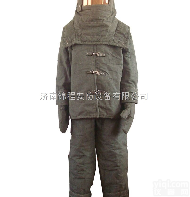 <em>消防避火服</em>会燃烧吗？