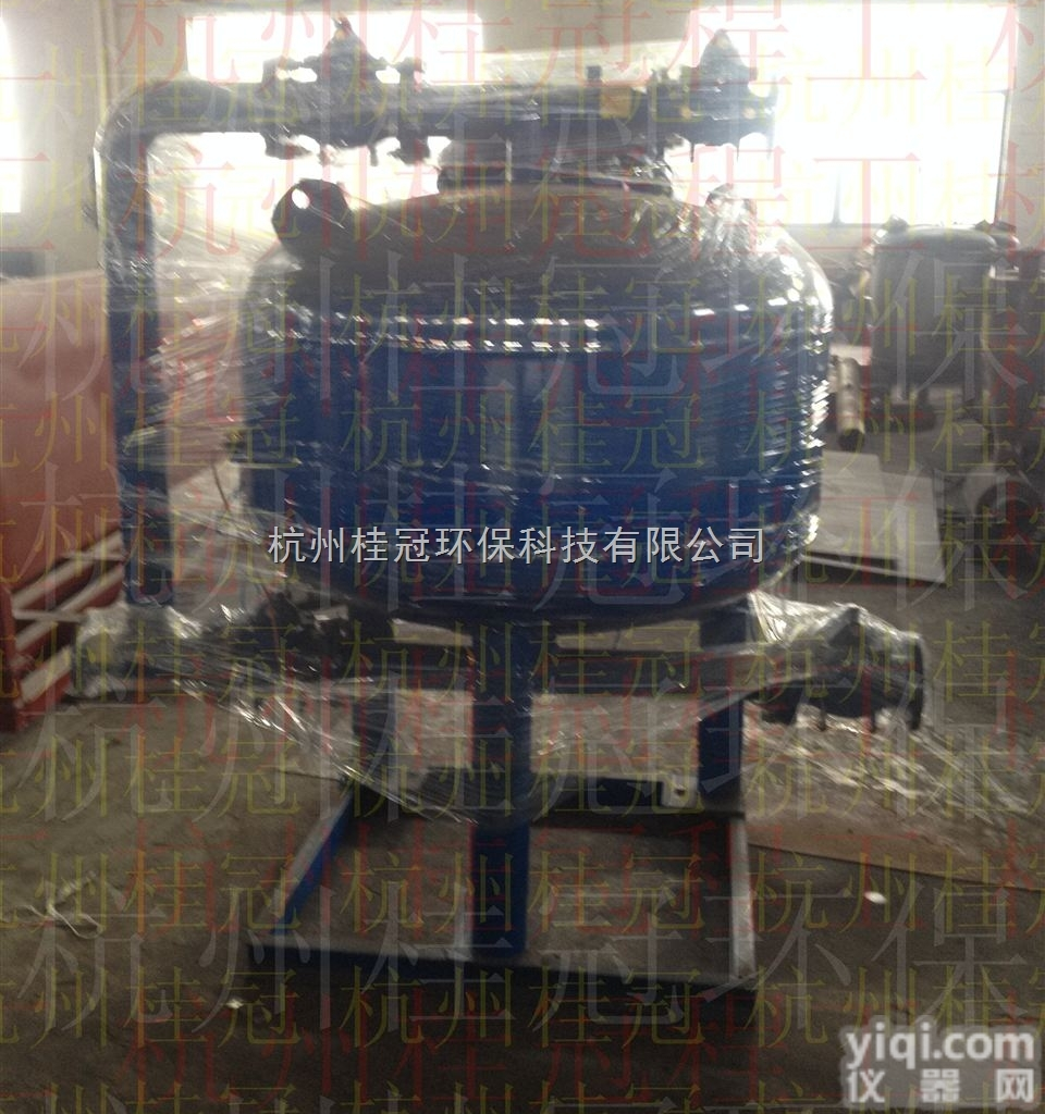 HGAGF  <em>球形</em><em>石英砂</em><em>过滤</em>装置