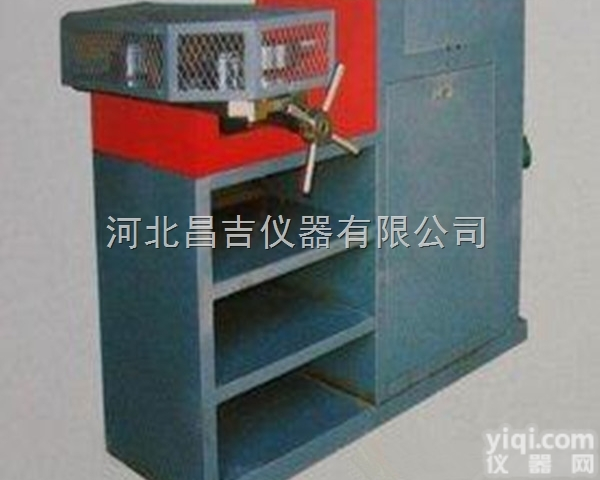 <em>QE-160型液压式弯曲试验机</em>