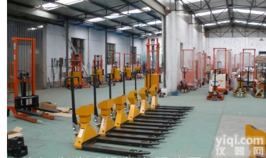 2.5吨叉车秤【一次浇筑<em>油缸</em>】厂家<em>价格</em>/3吨高精度液压叉车秤厂家