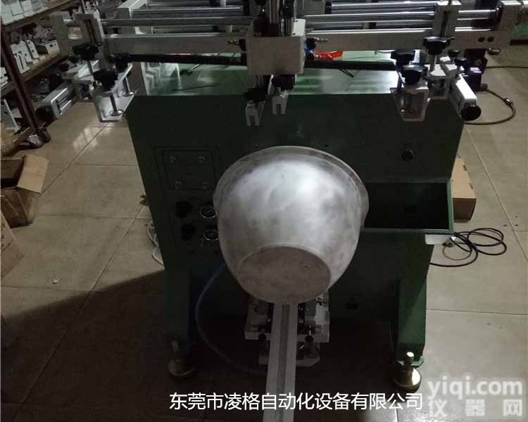 LG-3A  涂料桶丝印机 白色乳胶桶<em>半自动</em>曲面<em>印刷机</em>厂家