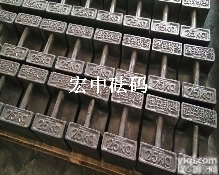 M1  <em>黑龙江省</em>25公斤铸铁<em>砝码</em>现货