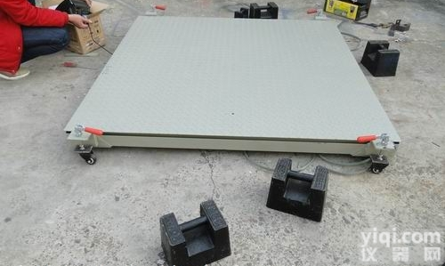 3吨移动式电子地<em>磅秤</em>价格 带<em>轮子</em>移动电子平台秤