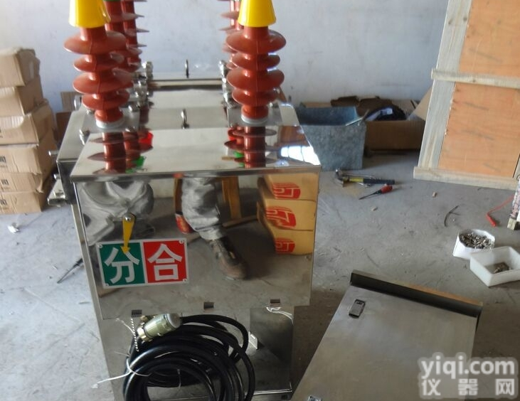 zw8-12/630  高压开关zw8-12户外柱上高压真空断路器