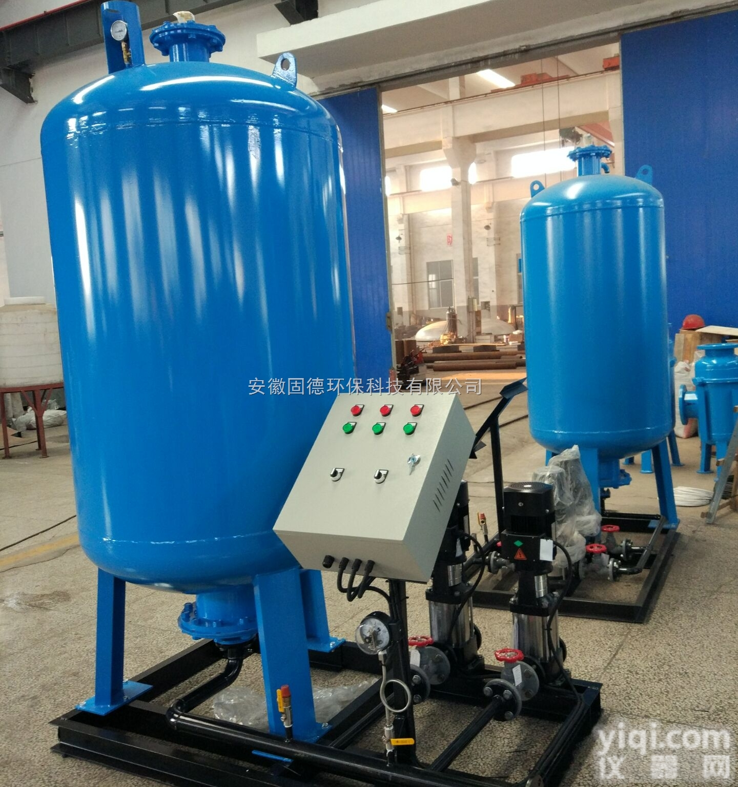 自动补水囊式定压罐、全自动<em>落地式</em><em>膨胀</em><em>水箱</em>