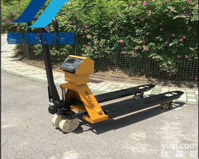 工厂称重<em>托盘</em>的<em>搬运车</em>秤YCS-2T手推拖车秤