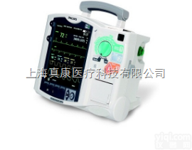 <em>监护仪</em><em>除颤器</em>，带有Q-CPR 功能1