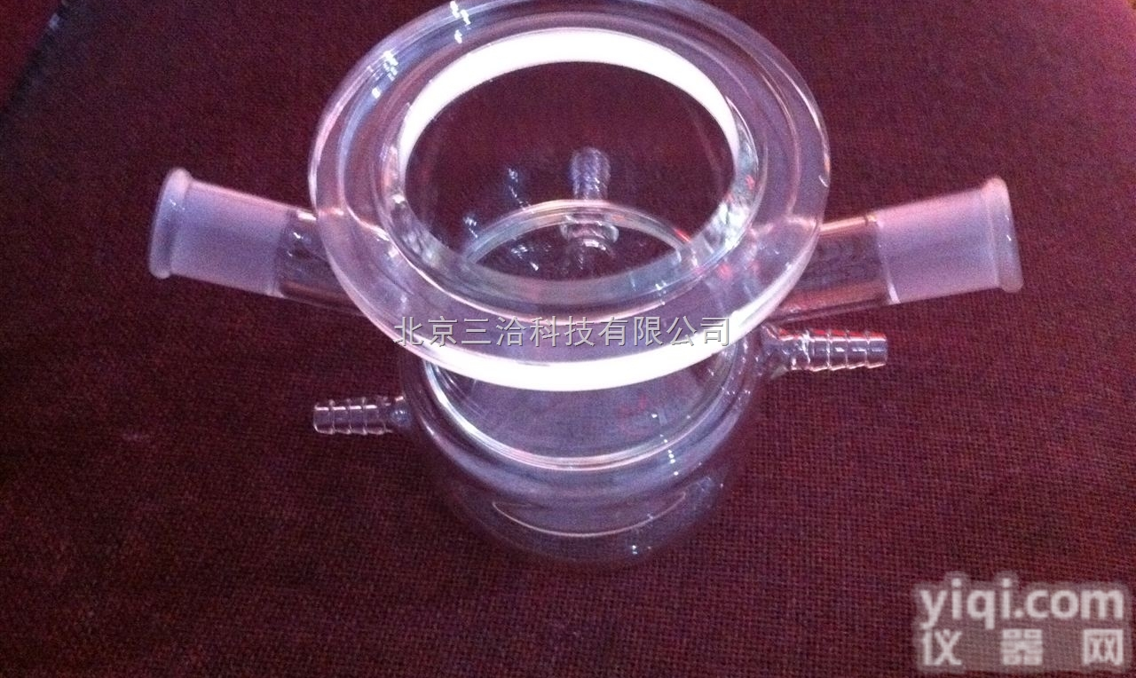 <em>污染物</em><em>降解</em>反应器