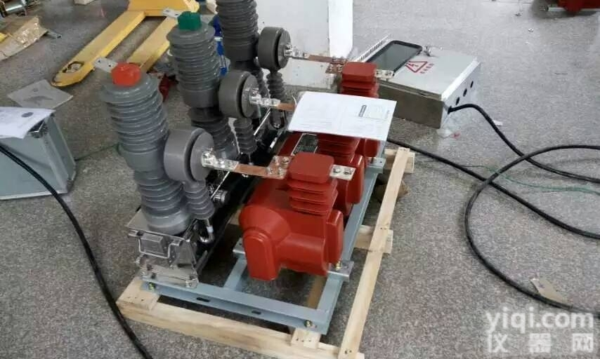 zw32-12Y/630  户外10kv<em>预付费</em>高压真空<em>断路器</em>厂家