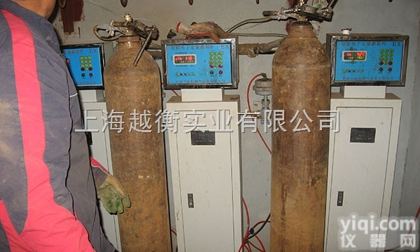 <em>昆山</em>YCS<em>系列</em>液体自动灌装秤 上海液体定量灌装秤