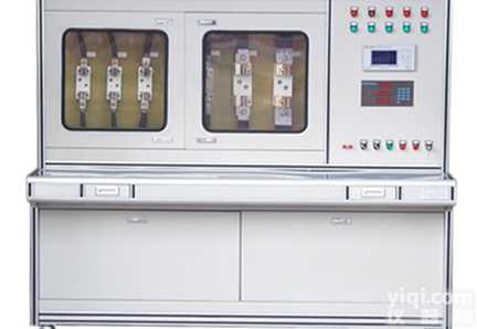 <em>熔断器</em>试验<em>预热</em><em>稳流</em>与自动转换装置测试台