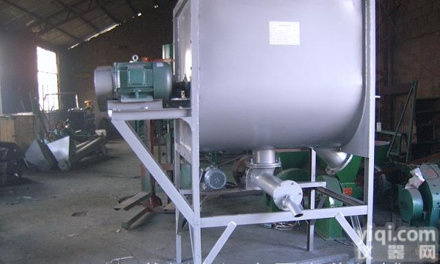 5000  <em>卧式</em>自动<em>灌装</em>型<em>搅拌机</em>搅与拌的组合