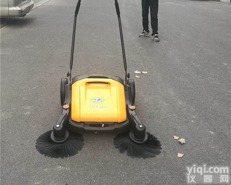 锯木厂木屑清洁扫地机-亚欧洁美环保<em>清洁机</em>