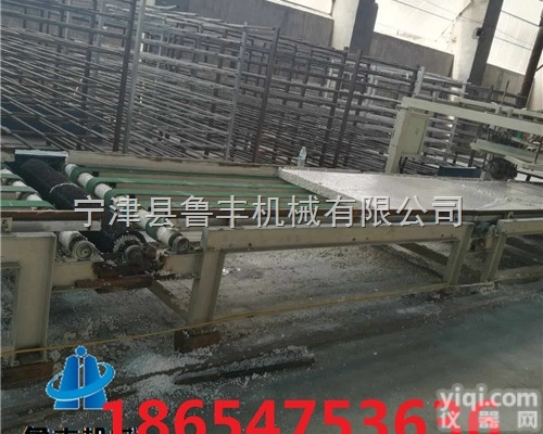 LF  鲁丰机械 FS<em>复合保温板</em>生产线防火隔热L