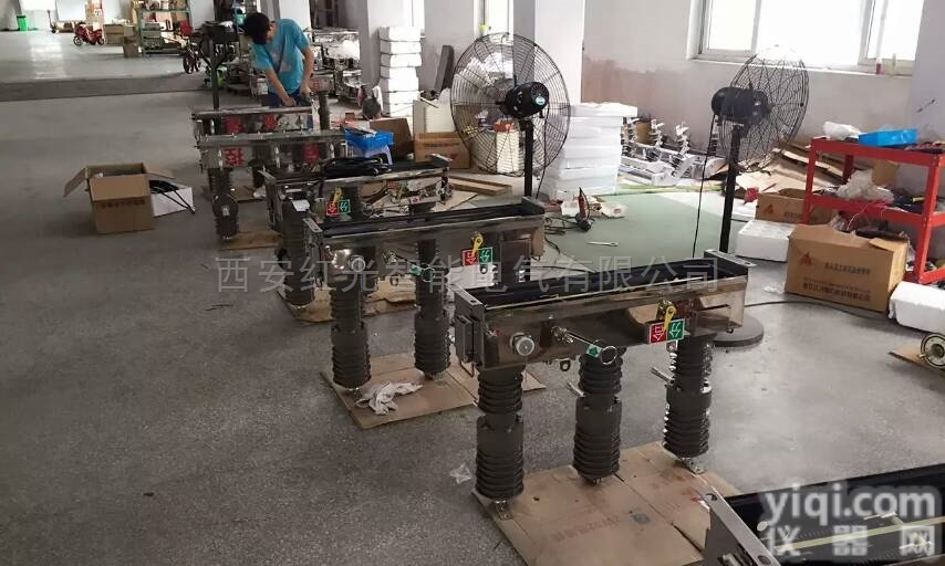 ZW32M-12  ZW32M-12型户外永磁高压真空断路器成都销售