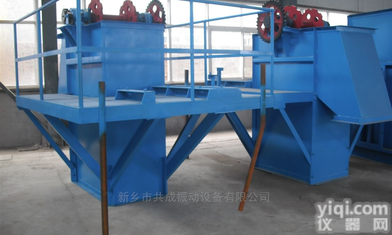 NE150板<em>链式</em><em>提升机</em>