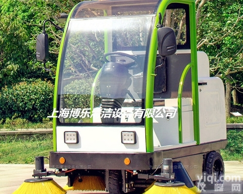 BL-1800  <em>物业保洁</em>用驾驶式扫地车