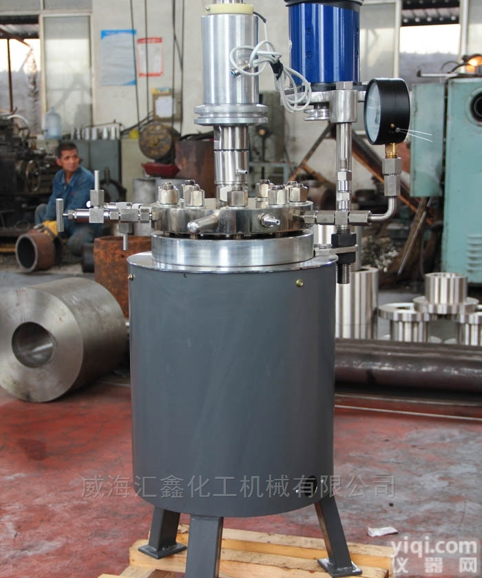 <em>耐高温</em>实验高压<em>反应釜</em>